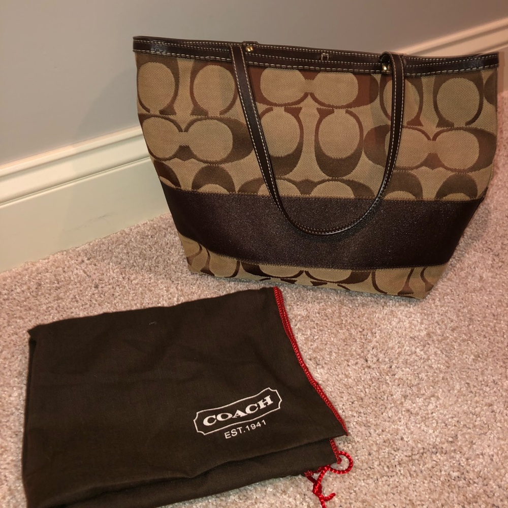 Coach Signature Tote
